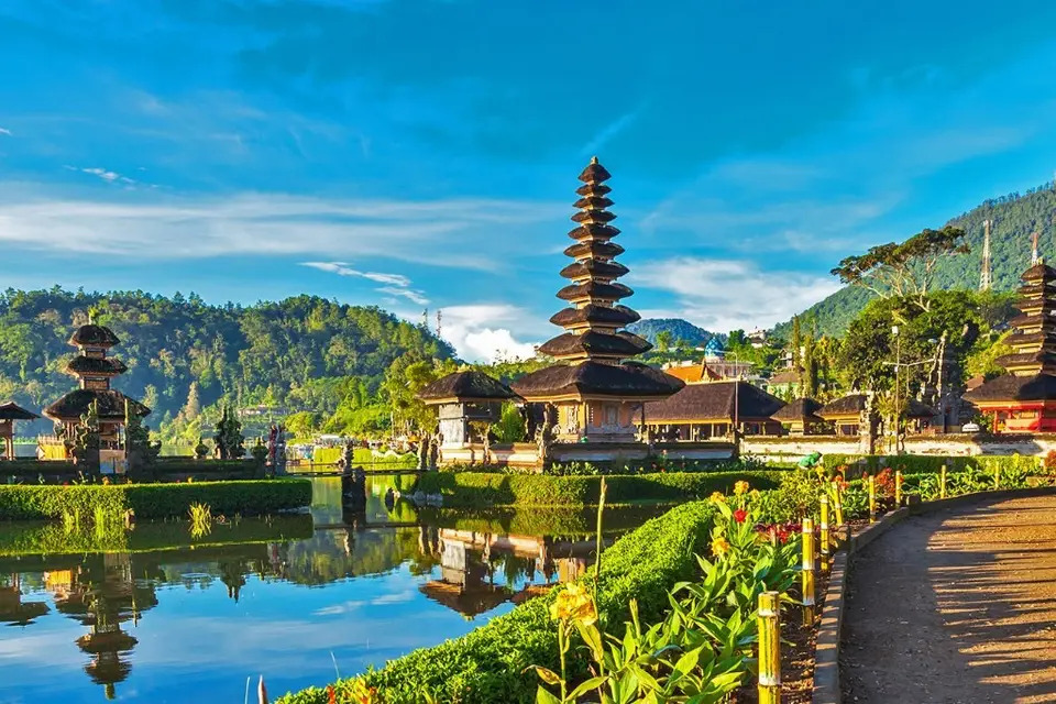 Travel Image 3